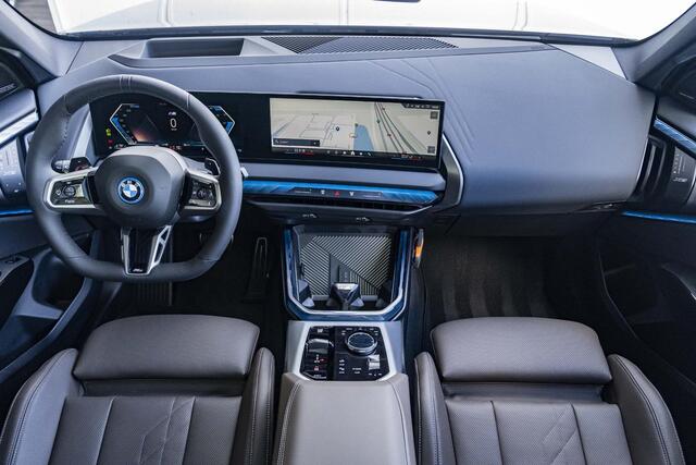 BMW X3 xDrive30e | M SPortpakket Pro | Premium Pack | Comfort Access | Driving Assistant Plus | Panoramadak | Harman Kardon | Stoelventilatie | Trekhaak