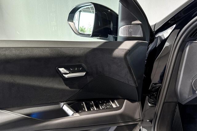 BMW X3 iX3 40 eDrive | M Sport | Glazen Panoramadak | Harman Kardon | Stoelverwarming | Head-Up Display | Trekhaak |