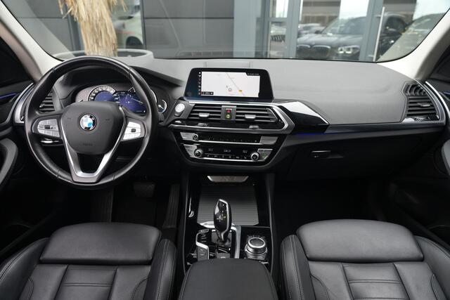 BMW X3 xDrive20i xLine High Executive 184pk Panoramadak/HUD/Camera