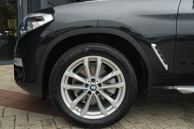 BMW X3 xDrive20i xLine High Executive 184pk Panoramadak/HUD/Camera
