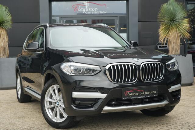 BMW X3 xDrive20i xLine High Executive 184pk Panoramadak/HUD/Camera