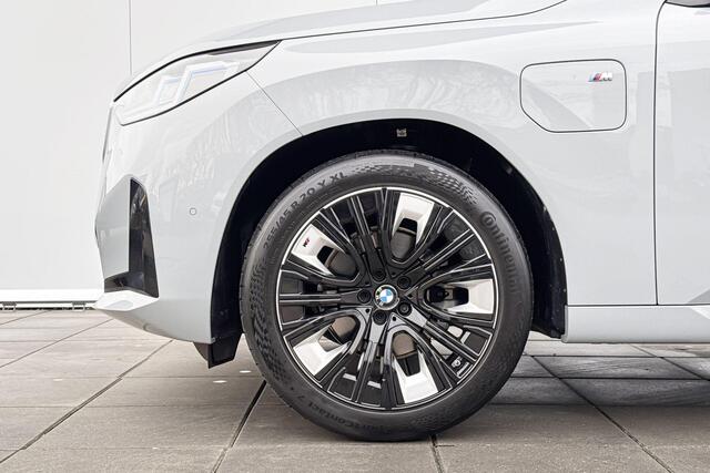 BMW X3 30e xDrive M-Sport / Head Up Display / 20 inch / Trekhaak / Stuurwielrandverwarming / Glazen Dak / Driving Assistant Plus / Stoelverwarming / Parking Assistant Plus / Harman Kardon