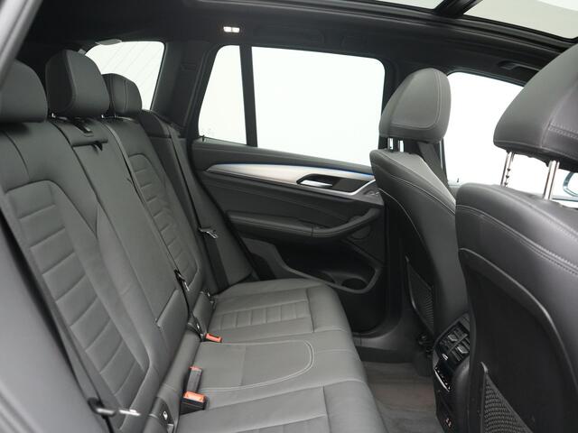 BMW X3 xDrive30e M Sport PHEV 293pk Dealer O.H. | Panodak | Adaptive Cruise | Head Up | 360 Camera | Harman / Kardon | Lederen Sportstoelen Ventilatie & Memory | Keyless | Blis | Stoelen & Stuur Verwarmd | Adaptive LED | Sfeerverlichting | Plug In Hybrid |