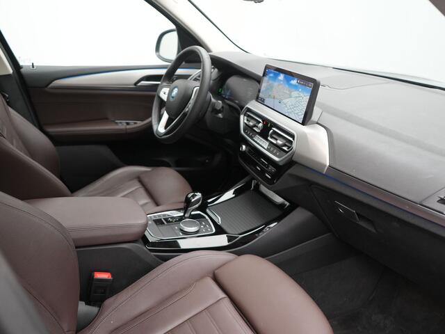 BMW X3 xDrive30e PHEV 293pk Dealer O.H | Panodak | 360 Camera | Adaptive Cruise | Head Up | Lederen Sportstoelen Verwarmd | Keyless | BLIS | Apple Carplay | Navigatie | Virtual | DAB | 19"L.M | Plug In Hybrid |