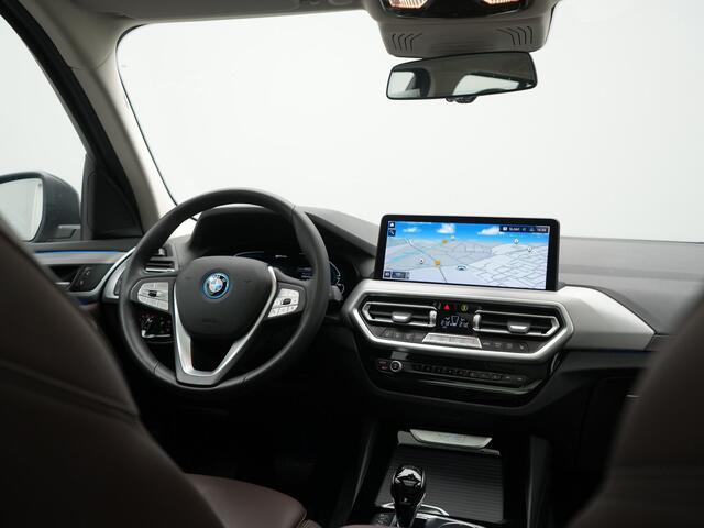 BMW X3 xDrive30e PHEV 293pk Dealer O.H | Panodak | 360 Camera | Adaptive Cruise | Head Up | Lederen Sportstoelen Verwarmd | Keyless | BLIS | Apple Carplay | Navigatie | Virtual | DAB | 19"L.M | Plug In Hybrid |