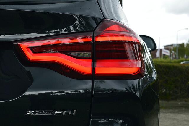 BMW X3 xDrive20i M-Sport Rijklaarprijs-Garantie Panorama dak Trekhaak Led Camera Apple Carplay Leder Interieur