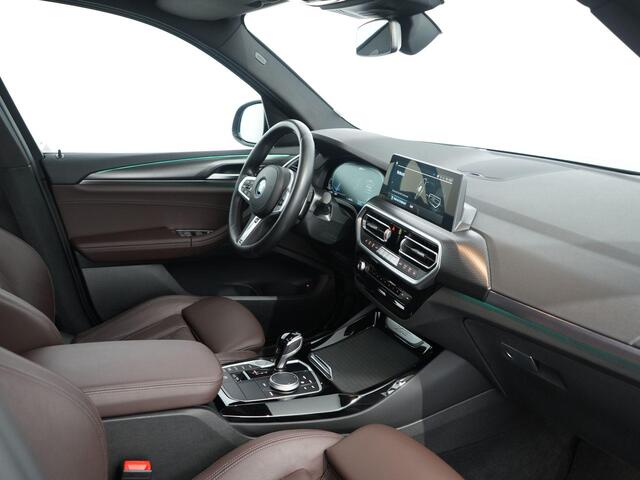 BMW X3 xDrive30e | Pano | Trekhaak | M-Sport | Shadow line |
