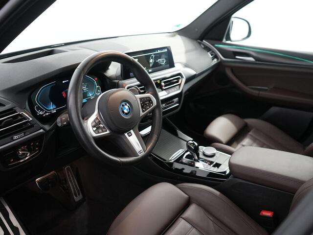 BMW X3 xDrive30e | Pano | Trekhaak | M-Sport | Shadow line |