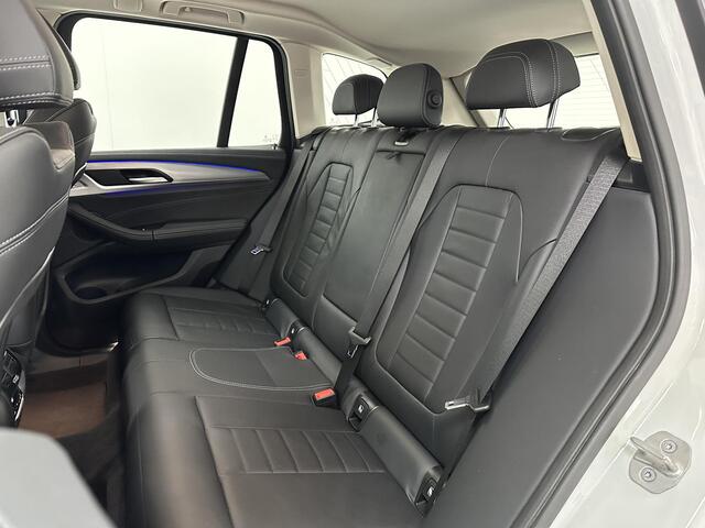 BMW X3 xDrive20i High Executive Edition XLINE | ACHTERUITRIJCAMERA | PARKEERSENSOREN RONDOM | STOELVERWARMING | 2000 KG TREKGEWICHT |