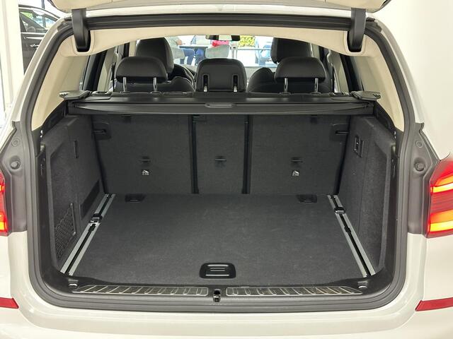 BMW X3 xDrive20i High Executive Edition XLINE | ACHTERUITRIJCAMERA | PARKEERSENSOREN RONDOM | STOELVERWARMING | 2000 KG TREKGEWICHT |