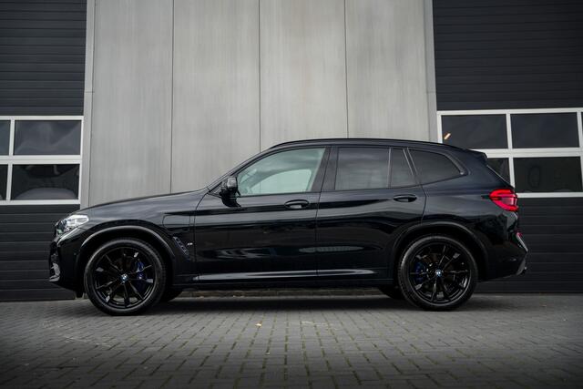 BMW X3 xDrive30e 292 pk High Executive M-Sportpakket / Pano-Dak/ Harman-Kardon/ Head-Up/ SuperSport-Stoel/ Keyless/ Camera/ Leder/ Stoel.Verw/ Memory/ Driving Assistant/ 20'' LMV