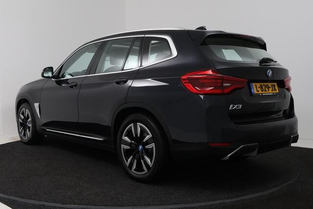 BMW X3 iX3 Executive 80 kWh (SOH 99,4%, PANORAMADAK, CAMERA, STOELVERWARMING, CRUISE ADAPTIEF, SFEERVERLICHTING)