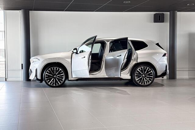 BMW X3 iX3 40 eDrive 83 kWh | M Sport | Glazen Panoramadak | Stoelverwarming | Trekhaak |