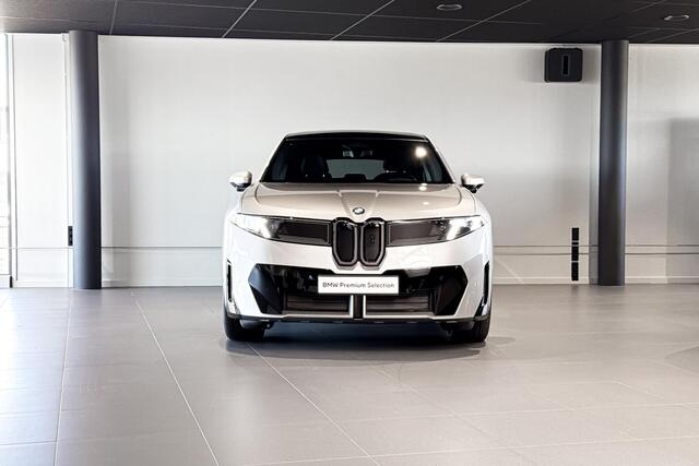 BMW X3 iX3 40 eDrive 83 kWh | M Sport | Glazen Panoramadak | Stoelverwarming | Trekhaak |