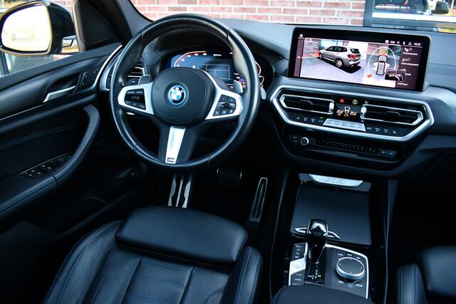 BMW X3 xDrive30e M-Sport Pano Trekh HUD E-zetels 360-cam Gesture