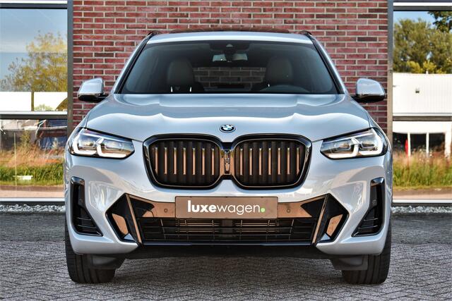 BMW X3 xDrive30e M-Sport Pano Trekh HUD E-zetels 360-cam Gesture