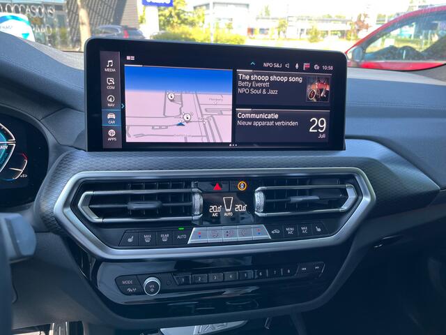 BMW X3 iX3 High Executive 80 kWh / Trekhaak / Panoramadak / 360Camera / Head-up / 20'' / Leder / Harman Kardon / Sfeerverlichting / Dodehoek / DAB / Stuur+Stoelverwarming / ACC