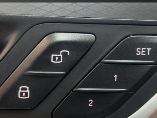 BMW X3 iX3 M-SPORT 80 kWh (210kW/286pk) ** LASER, LEDER, PANO, TREKH, ALARM, H&K SOUND, 20-inch LMV ** 1e EIG - UNFALLFREI ** ** INFORMEER OOK NAAR ONZE AANTREKKELIJKE FINANCIAL-LEASE TARIEVEN **