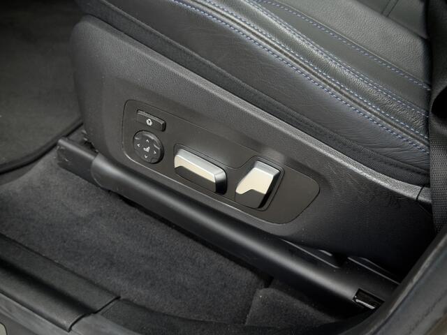 BMW X3 iX3 | SOH 96% | Facelift | M Sport | High Executive | Panodak | Trekhaak | H&K |