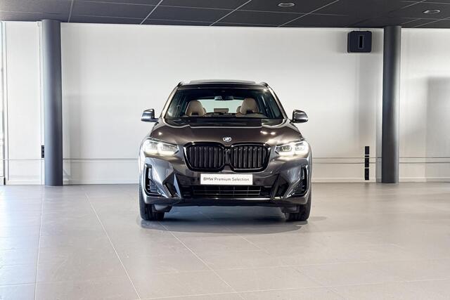 BMW X3 xDrive30e High Executive | M Sport | Glazen Panoramadak | Stoelverwarming | Comfort Access |
