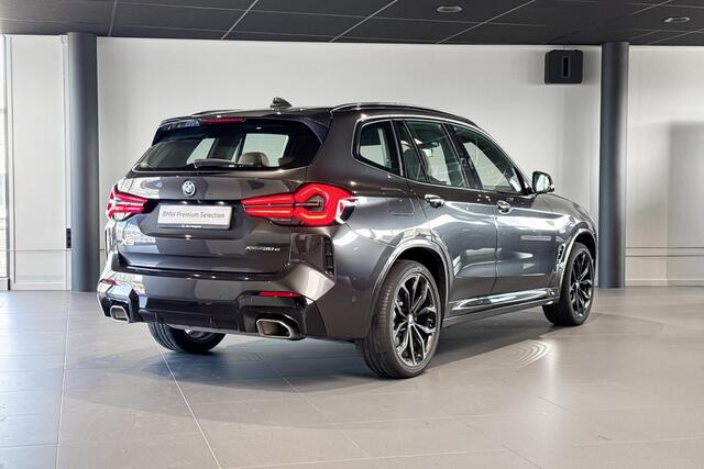 BMW X3 xDrive30e High Executive | M Sport | Glazen Panoramadak | Stoelverwarming | Comfort Access |