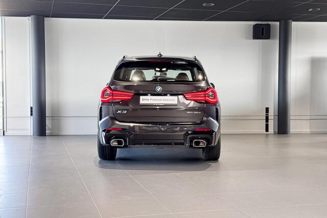 BMW X3 xDrive30e High Executive | M Sport | Glazen Panoramadak | Stoelverwarming | Comfort Access |