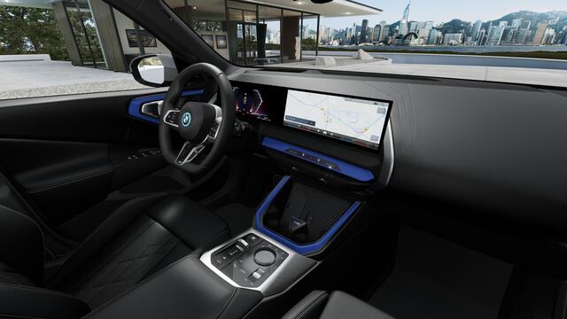 BMW X3 30e xDrive M Sport Automaat / Trekhaak / Panoramadak / Sportstoelen / Comfort Access / Harman Kardon / Parking Assistant Plus