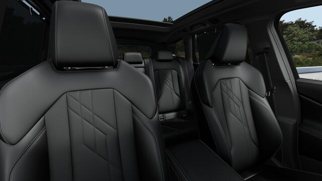 BMW X3 30e xDrive M Sport Automaat / Trekhaak / Panoramadak / Sportstoelen / Comfort Access / Harman Kardon / Parking Assistant Plus