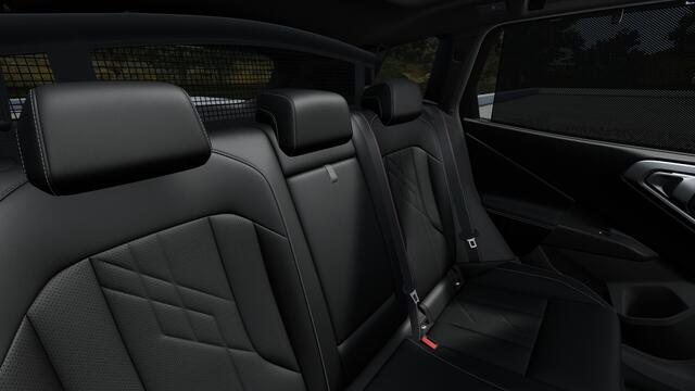 BMW X3 30e xDrive M Sport Automaat / Trekhaak / Panoramadak / Sportstoelen / Comfort Access / Harman Kardon / Parking Assistant Plus
