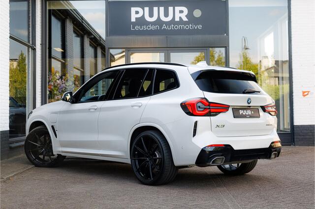 BMW X3 xDrive30e Competition Stoelen Pano - Harman Kardon - Head Up