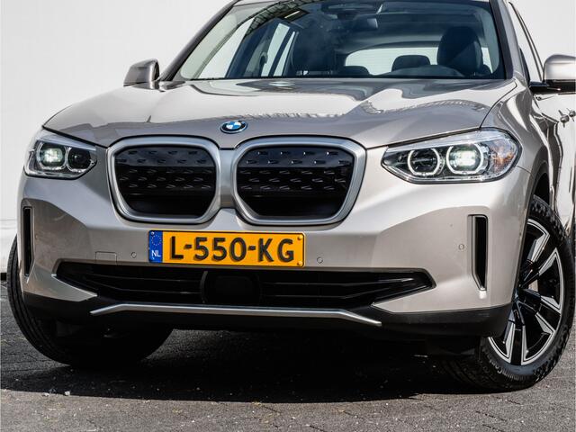 BMW X3 iX3 Executive 80 kWh SOH 100% Trekhaak/ Elek. panoramadak/ Adapt. cruise/ Camera/ Elek. achterklep
