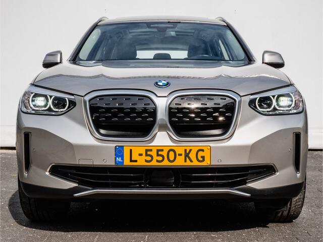 BMW X3 iX3 Executive 80 kWh SOH 100% Trekhaak/ Elek. panoramadak/ Adapt. cruise/ Camera/ Elek. achterklep