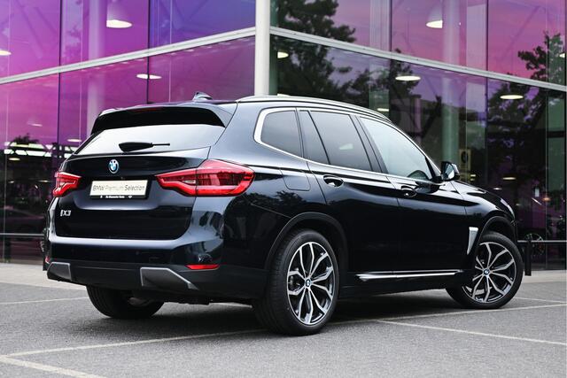 BMW X3 iX3 High Executive / Sportstoelen / Comfort Access / Head-Up / Harman Kardon / Adaptieve LED / Parking Assistant Plus