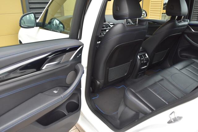 BMW X3 M40i xDrive High Executive * Panoramadak * Stoelmemory * Harman/Kardon * Head-up *