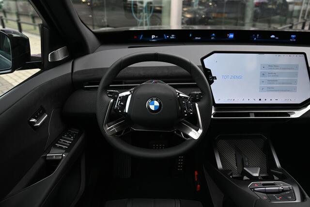 BMW X3 iX3 40 eDrive M Sport / Trekhaak / Panoramadak / M Sportstoelen / 3D Head-Up / Harman Kardon / Parking Assistant Plus