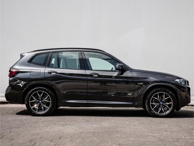 BMW X3 xDrive30e Business Edition Plus Facelift!/ M-Pakket/ Trekhaak/ Sportstoelen/ Laser Led/ Camera/ Carplay/ Elektr. achterklep