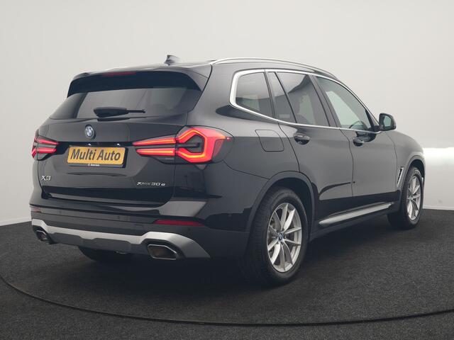 BMW X3 xDrive30e Advantage FACELIFT PHEV 293pk Dealer O.H. | Trekhaak Af Fabriek | Panodak | 360 Camera | Lederen Sportstoelen & Stuur Verwarmd | Apple Carplay | Navigatie | DAB | Virtual Cockpit | Plug In Hybrid |