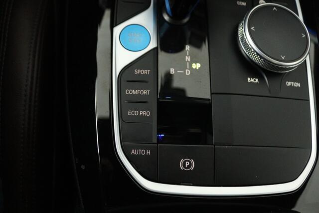 BMW X3 iX3 High Executive 80 kWh (PANORAMADAK, CAMERA, STOEL/STUUR VERWARMING, ELEKTR STOELEN)