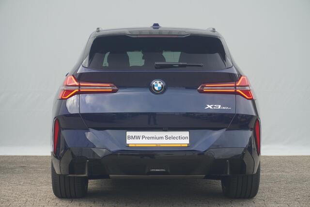 BMW X3 30e xDrive | M Sportpakket Pro | Panoramadak | Harman Kardon | Driving Assistant Professional | Trekhaak