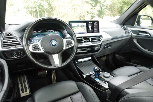 BMW X3 iX3 Executive 80 kWh | Elektr. Trekhaak | Camera | Panorama dak | Adaptieve Cruise | LED | Leder |