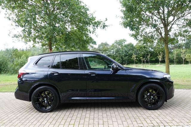 BMW X3 iX3 Executive 80 kWh | Elektr. Trekhaak | Camera | Panorama dak | Adaptieve Cruise | LED | Leder |