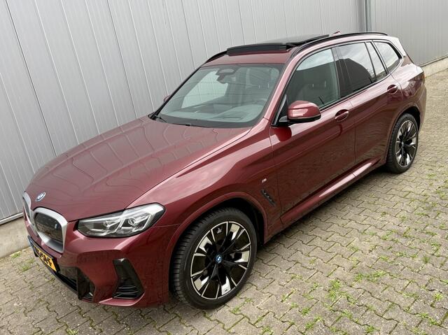 BMW X3 iX3 HIGH EXECUTIVE M-SPORT 80 kWh / PANODAK / SOH100%!!