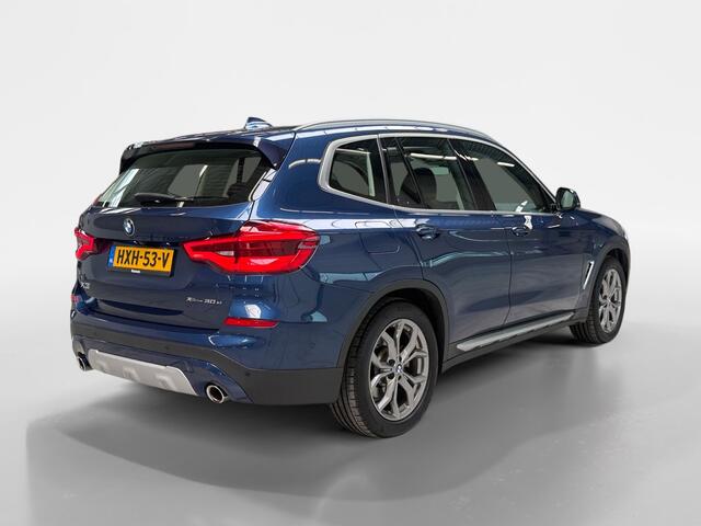 BMW X3 xDrive30e High Executive I Panoramadak I Adaptive Cruise I Stoelverwarming I Camera I Elek. Achterklep I Harmon Kardon I