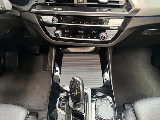BMW X3 xDrive30e High Executive I Panoramadak I Adaptive Cruise I Stoelverwarming I Camera I Elek. Achterklep I Harmon Kardon I