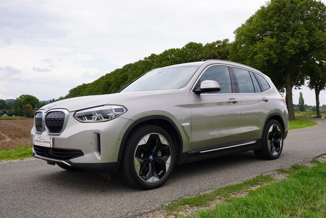 BMW X3 iX3 High Executive 80 kWh / Pano / Trekhaak / Co Pilot / Harman Kardon /