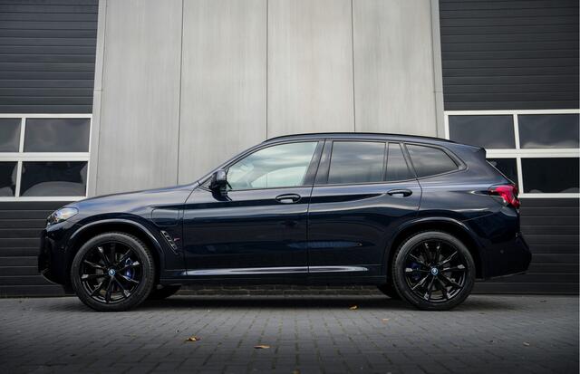 BMW X3 xDrive30e 292 pk High Executive M-Sport / BTW-Auto/ Pano-Dak/ H&K/ Head-Up/ ACC/ Keyless/ Camera/ M-Stoel/ Memory/ Stoelverw./ 20'' LMV