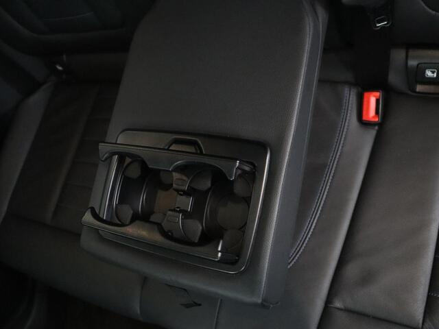 BMW X3 xDrive30e High Executive | Panoramadak | Leder | Adaptive cruise | Head-up | Stoelverwarming | Trekhaak | Sfeerverlichting | Camera | Park assist | Elektrische achterklep