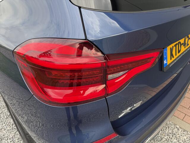 BMW X3 X-Drive20i Automaat High Executive Luxury Line
