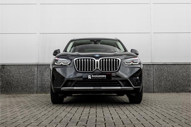 BMW X3 xDrive30e LED / Camera / All-Season / Carplay /