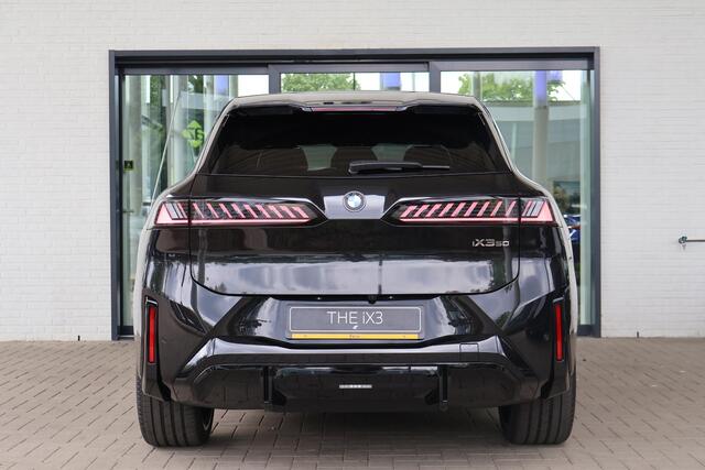 BMW X3 iX3 50 xDrive 113 kWh | M Sport Pro | Innovation Pack | Parking Assistant Professional | Driving Assistant Plus | Trekhaak |